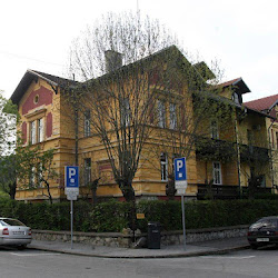 VILA VESELOVA.jpg